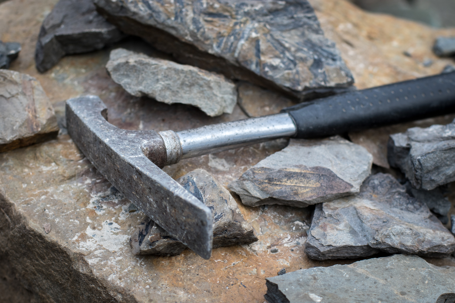 Rock Pick Hammer Kit - Equipment for Rock Hounding, Gold Mining